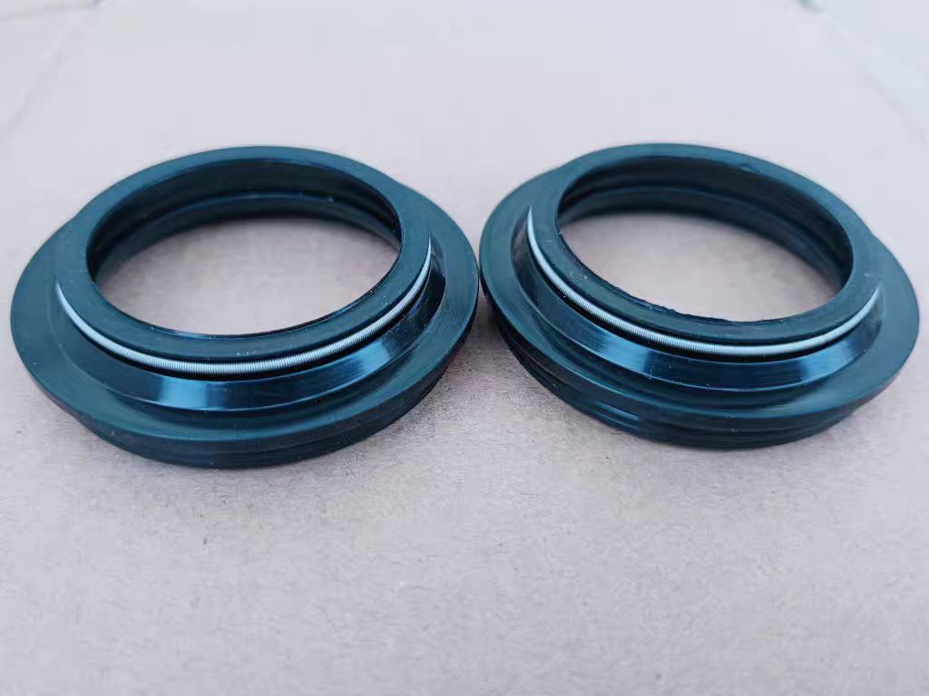 ซีลน้ำมันโช้คอัพและซีลกันฝุ่นส - Fork Oil Seal บทวิจารณ์และราคา